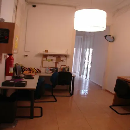 Break Bcn - & Coffeebar Гостевой дом